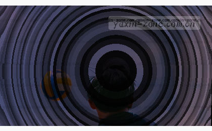 放大镜下的数据折线图，红蓝曲线交汇。